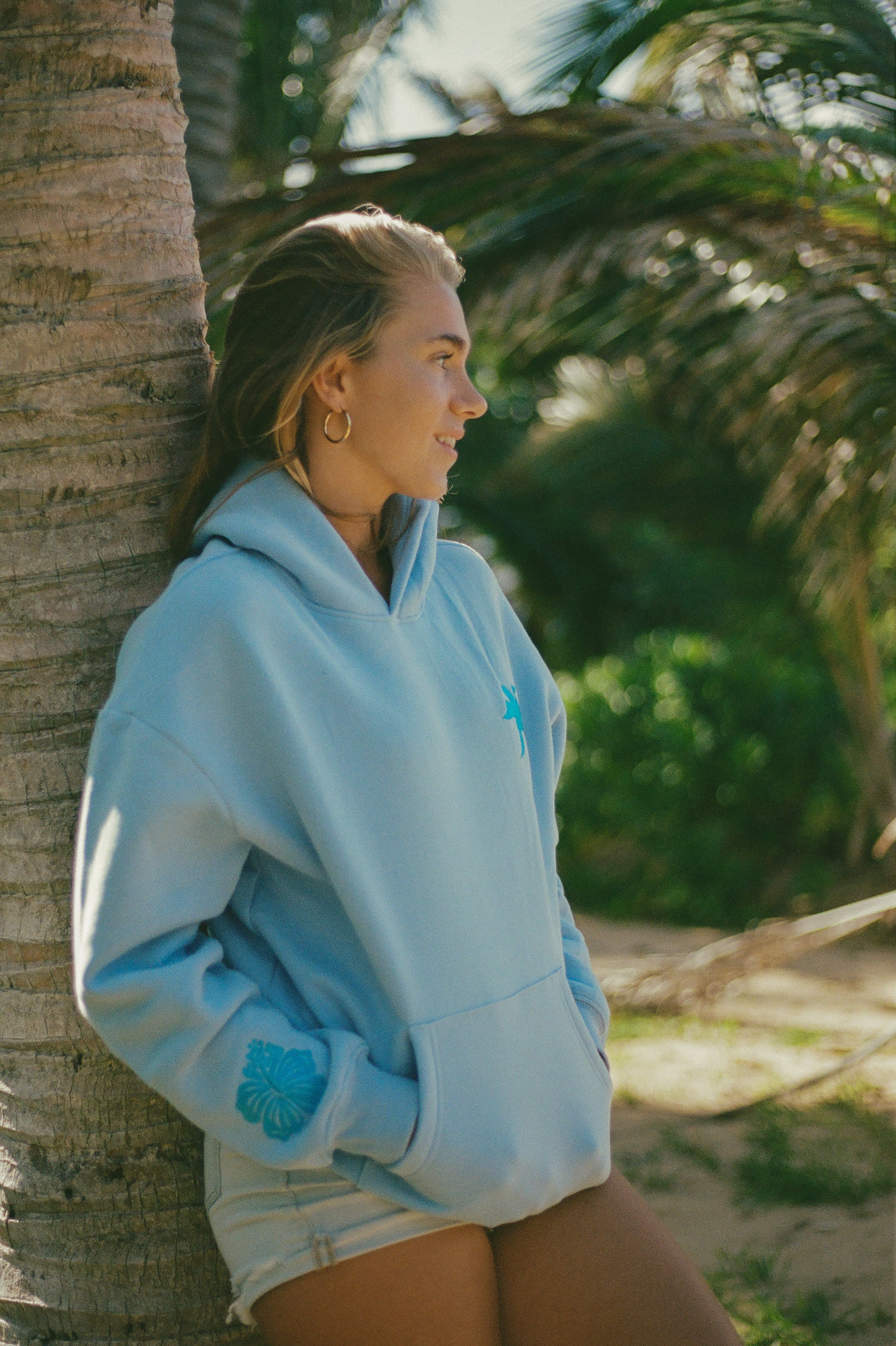 Blue Pink Palm Puff Everything Comes in Waves Hoodie | 521ZFPSGR